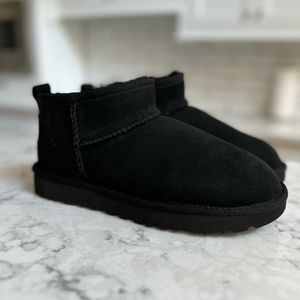 UGG Ultra Mini Classic Boot Black